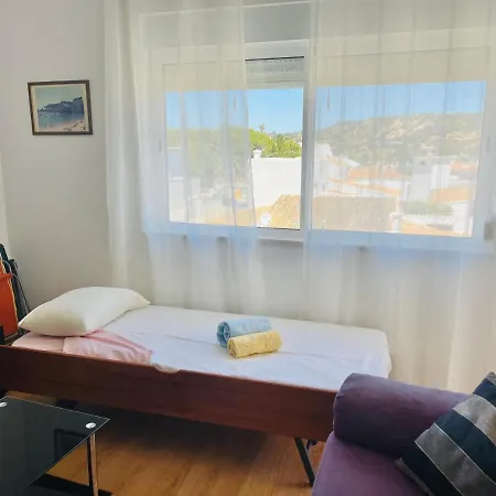 Maria Fernanda, In The Centre Of Apartamento Luz