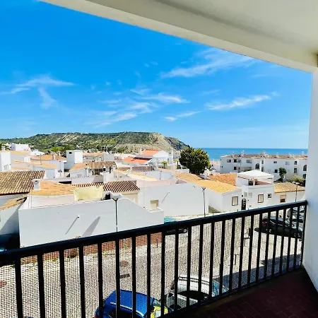 Maria Fernanda, In The Centre Of Apartamento